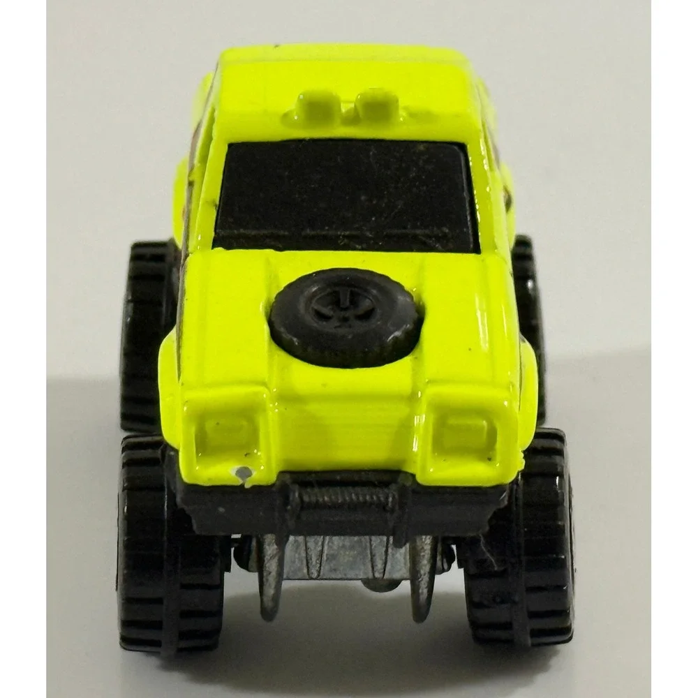Hot Wheels Monster Truck Kids 1:64 Neon Yellow Vintage 1984 No. 15 Bell Decals